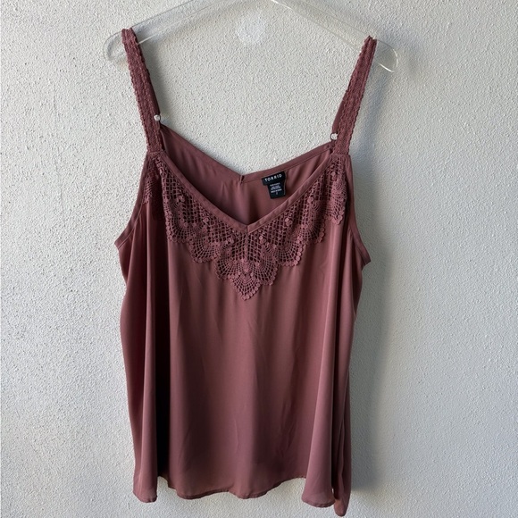 torrid Tops - Torrid Crochet V Neck Mauve Size 2X Adjustable Straps Top